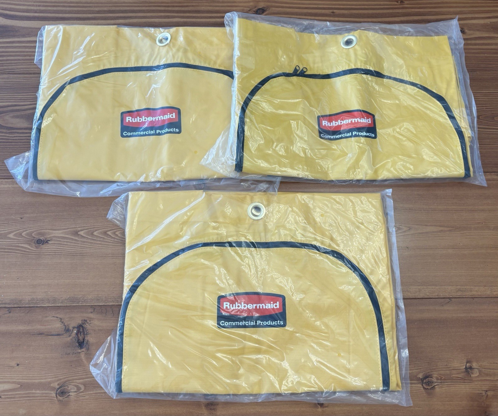 Lot of (3) Rubbermaid Commercial 1966719 24 gal Zippered Cleaning Cart Bags NEW