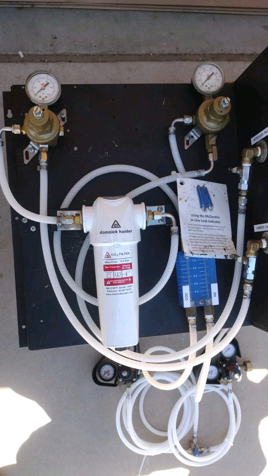 Beer Blast N200 Nitrogen Generator, N2 Tank, Draft Beer Co2/N2 Gas Blender