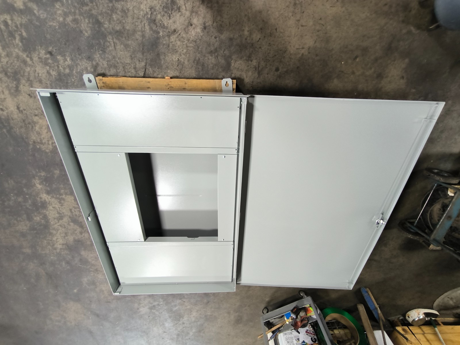 ABB GE IN2412BL3H1 ReliaGear neXT Power Panel 1200 Amp 480Y/277 V 3PH 4W 3R NOS