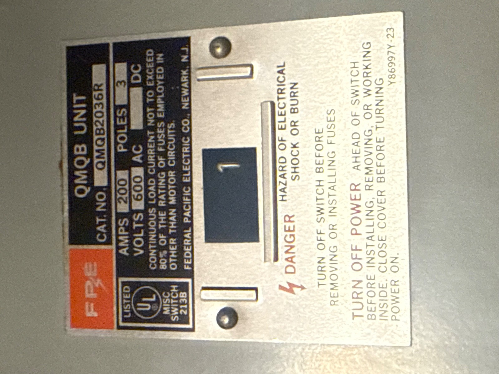 federal pacific QMQB2036R. disconnect switch. hardware complete.