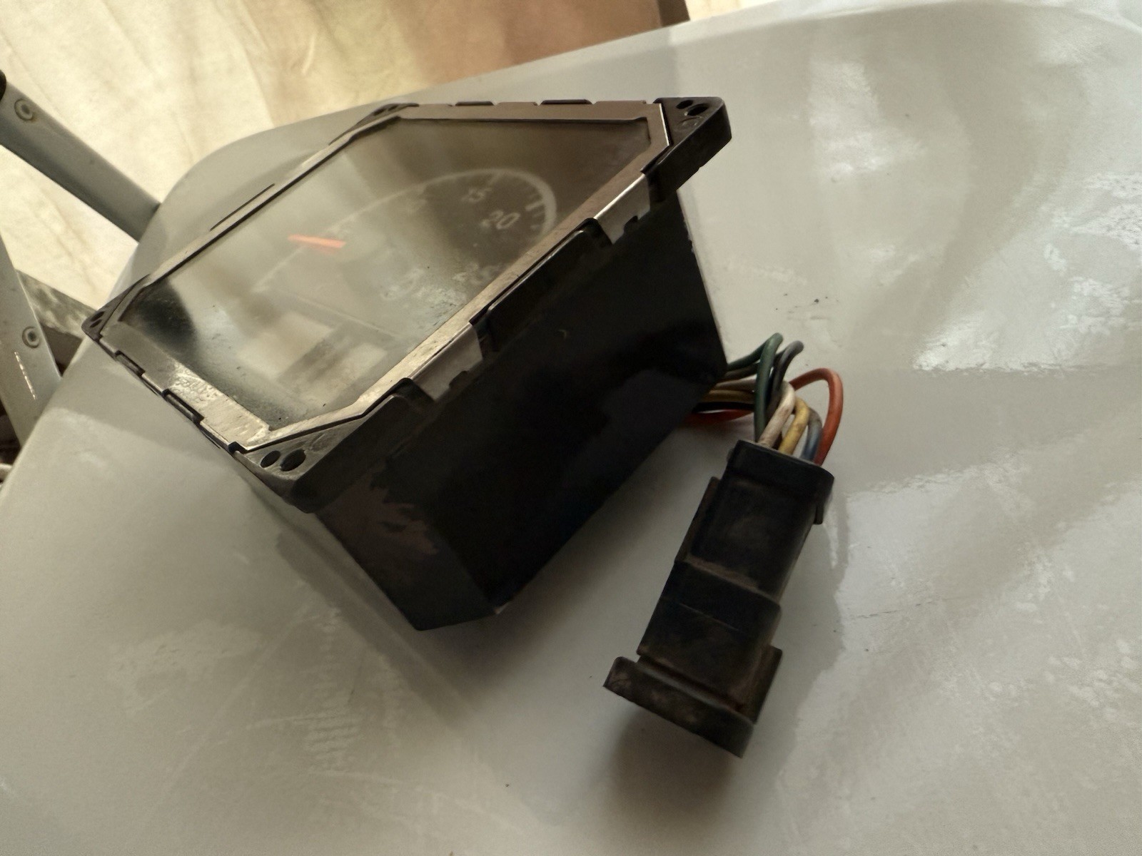 Caterpillar 153-8059 TACH gauge cluster control group