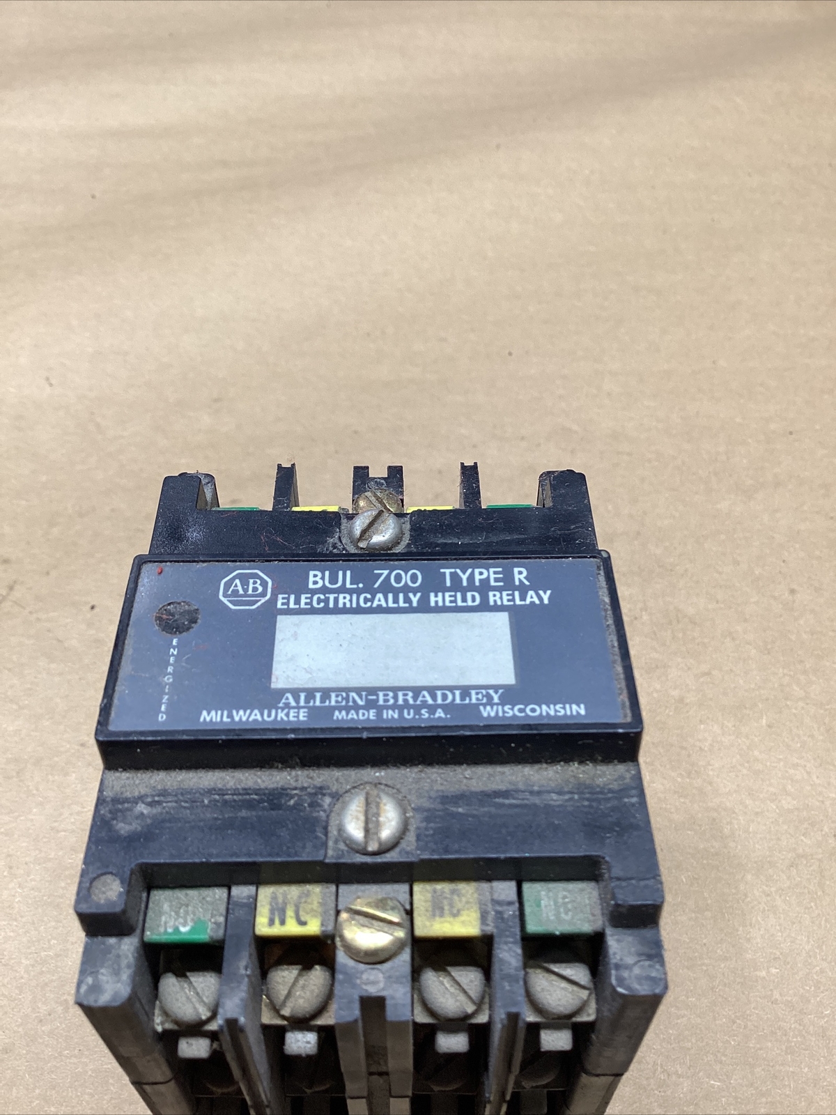 Allen Bradley BUL 700 Type R Electrically held relay 700-R620A1 ser B #704K83