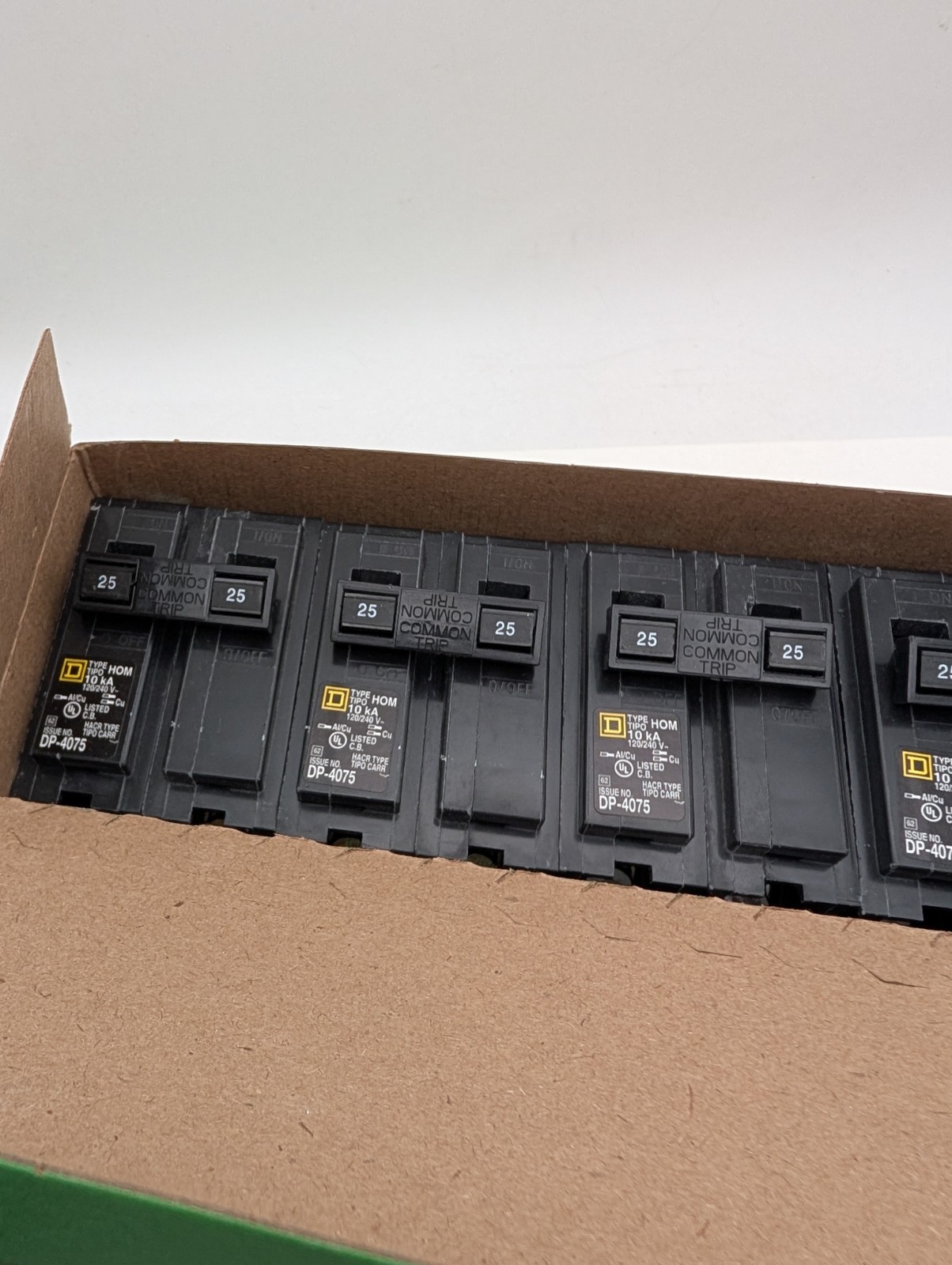 (Box of 5) Square D HOM225CP 25 A 2-Pole Circuit Breaker