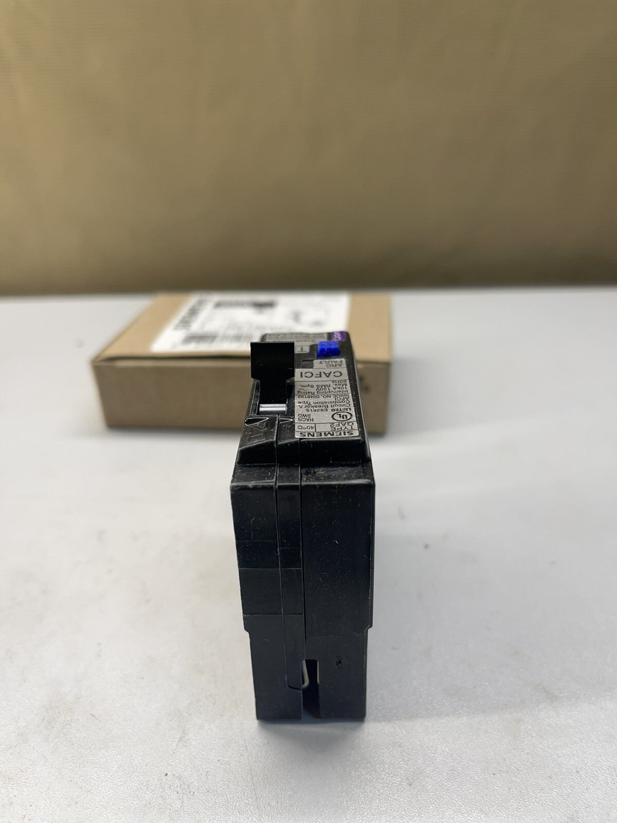 Siemens QA120AFC 1 Pole 20 AMP Arc Fault Combination Breaker AFCI New In Box