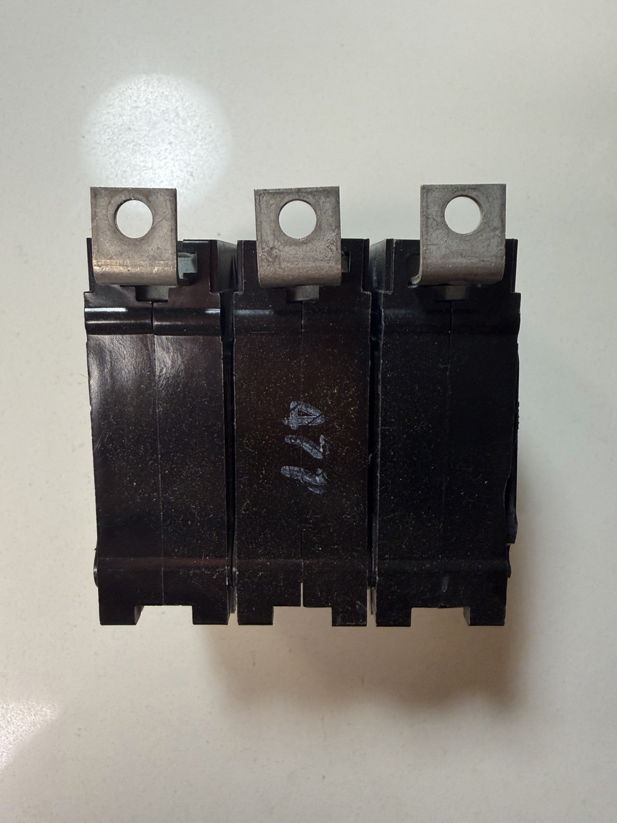 Challenger C10A3 Circuit Breaker, 10A, 3 Pole, 201-250V, Common Trip