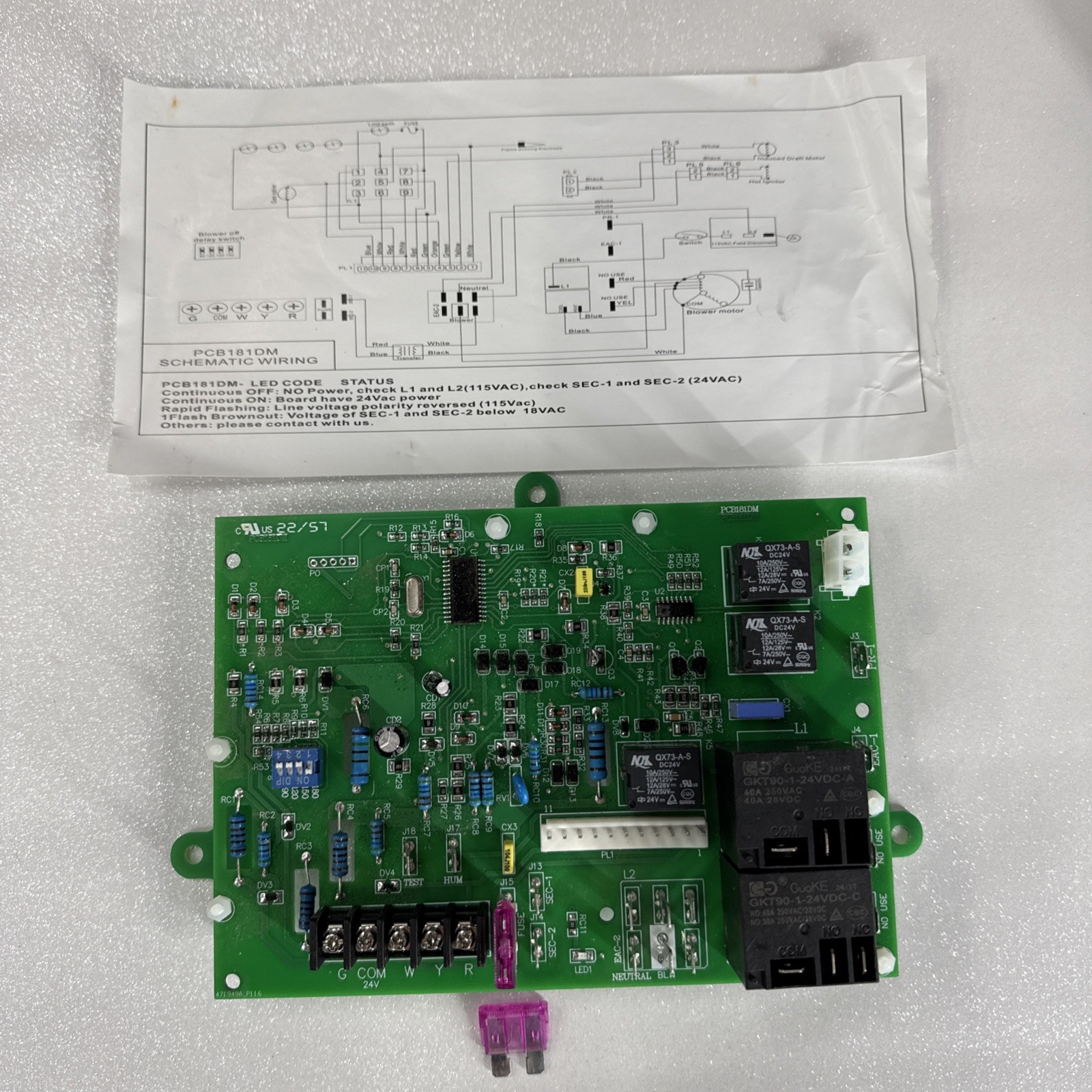 EIIGAR Carrier Furnace Control Circuit Board PCB181DM Open Box C4