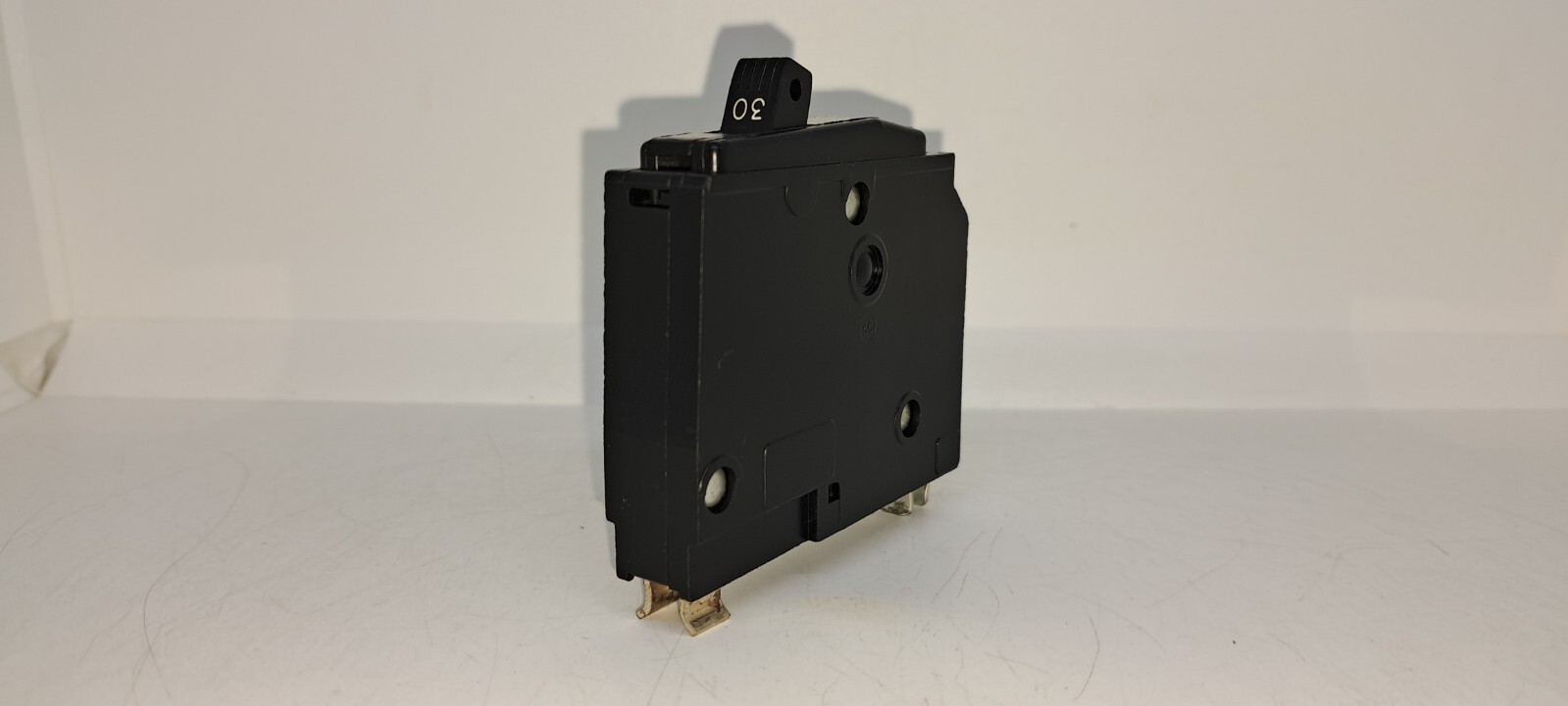 Square D QO130 30 Amp 1 Pole Plug In Circuit Breaker Grooved Handle