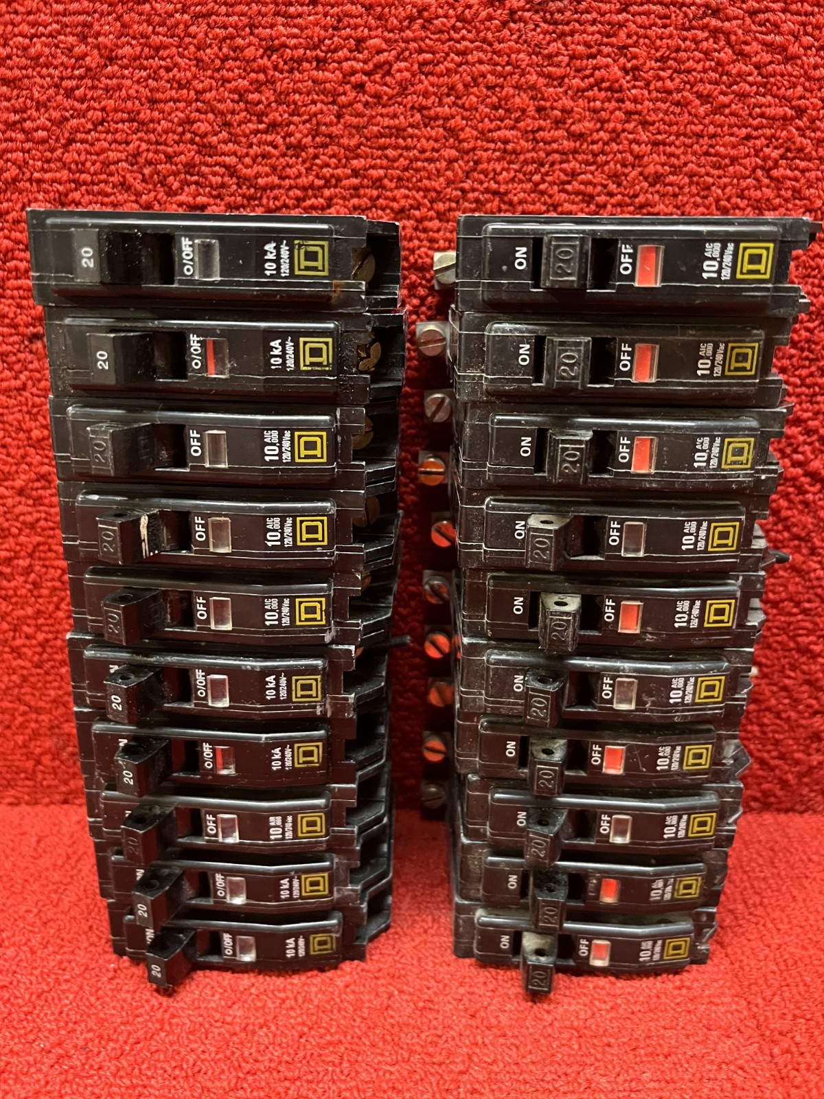 Lot of 20 Square D QO120 Circuit Breakers 20Amp 1 Pole 120/240VAC 10ka Good Cond