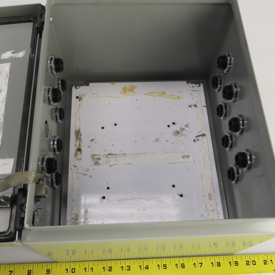 Saginaw Control SCE-12108BELJ 12″ x 10″ x 8″ Electrical Enclosure W/Backplate