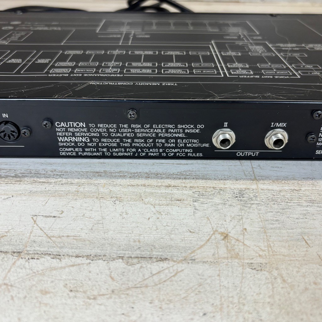 Yamaha TX81Z FM Tone Generator Rack Mount Synthesizer Module MIDI