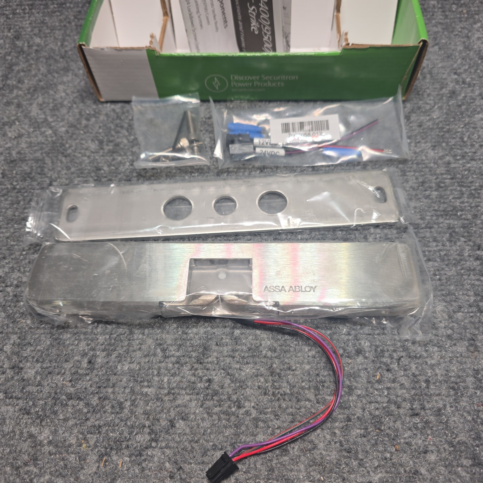 HES 9400 630 Slim Surface Mounted Electric Strike ASSA ABLOY Dual Voltage NIB