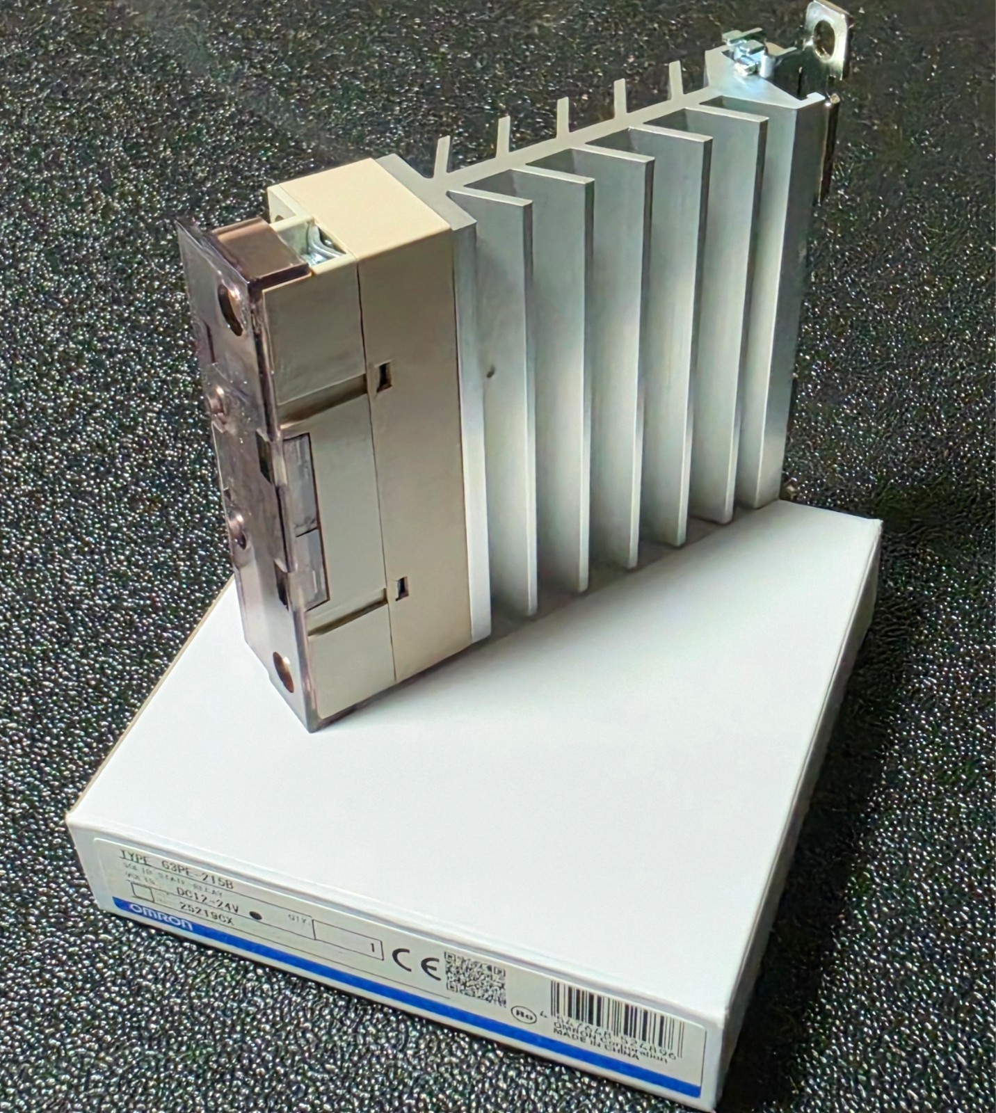 OMRON G3PE-215B Solid State Relay