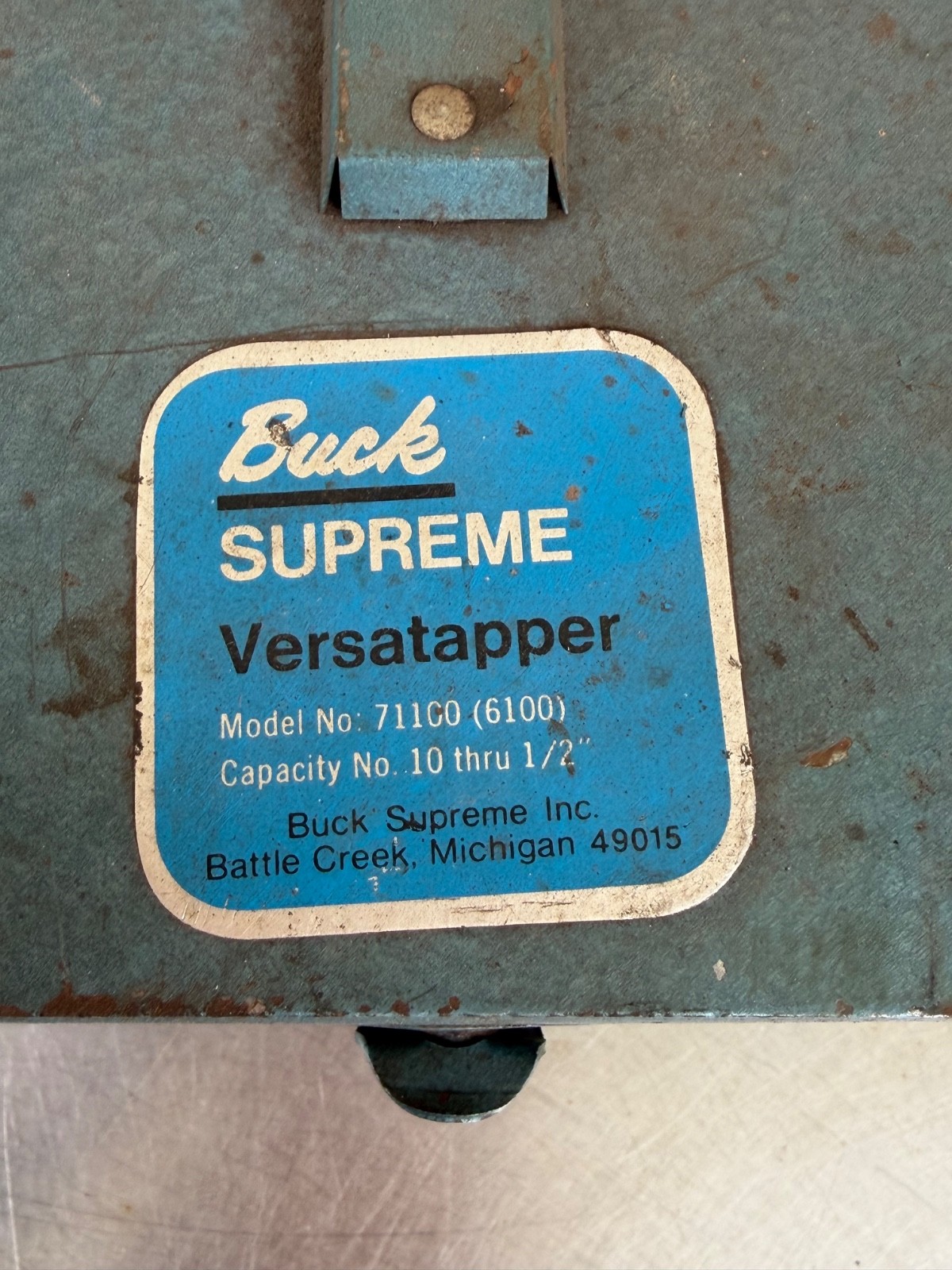 Buck Supreme Versatapper Tapping Attachment 71100 (6100) #10-1/2″ Cap G-1