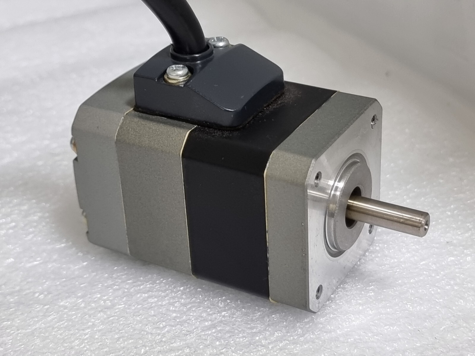 Oriental Motor VEXTA ARM46AC Stepping Motor