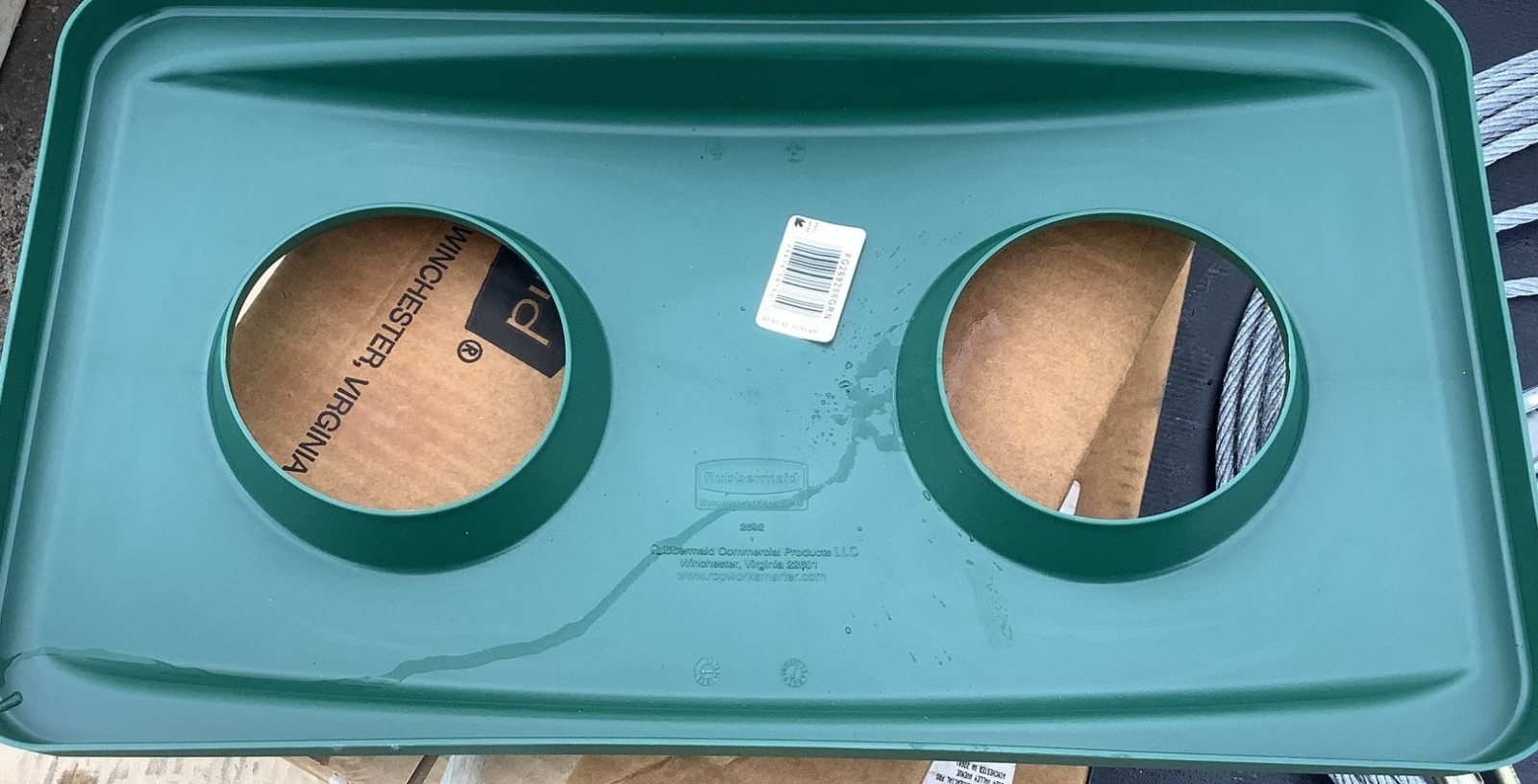 ​Title: Rubbermaid Commercial Slim Jim Bottle & Can Recycling Bin Lid Green