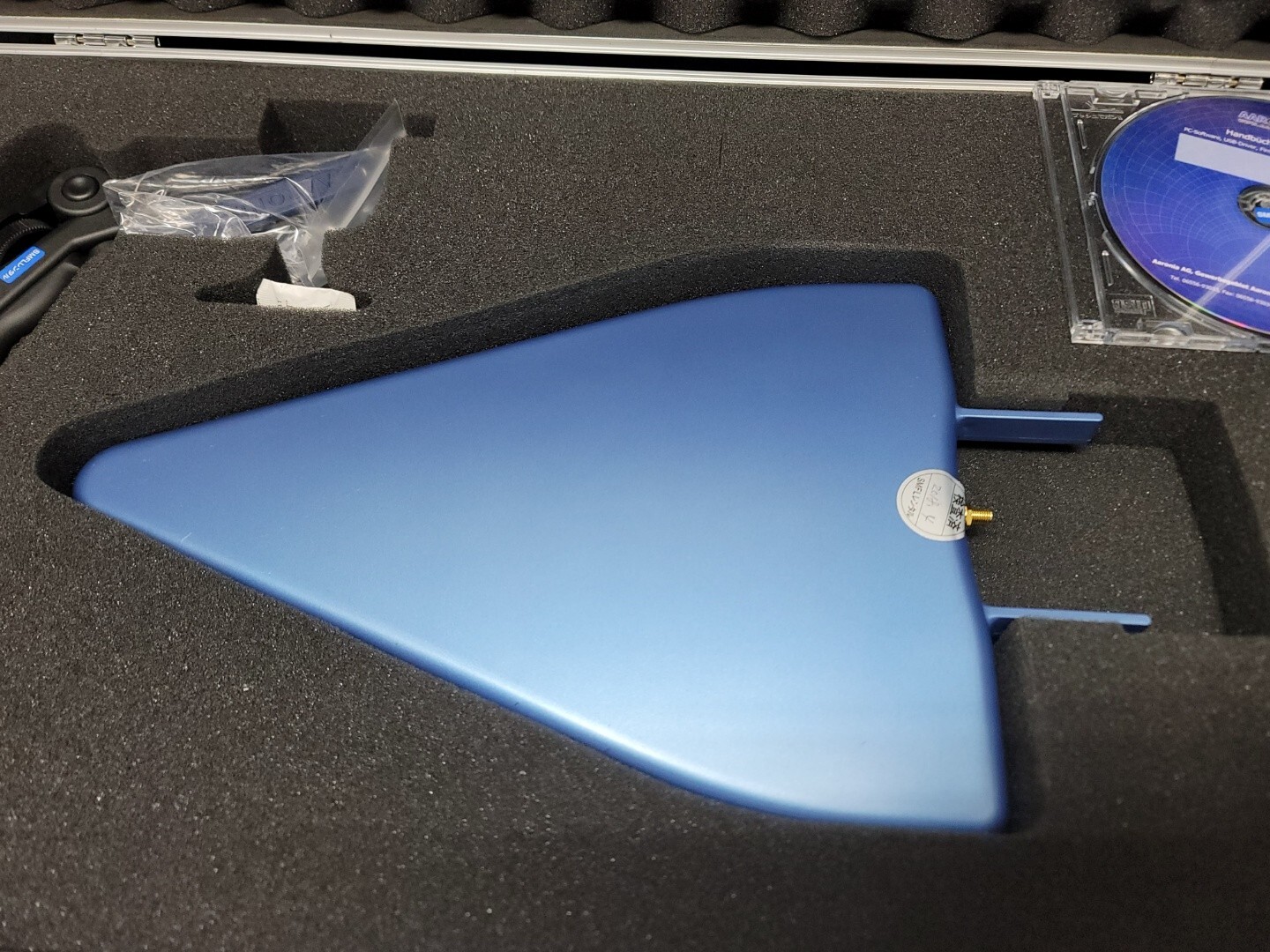 Aaronia HyperLOG 7040: 700MHz to 4GHz High-Performance EMC Antenna (5834)