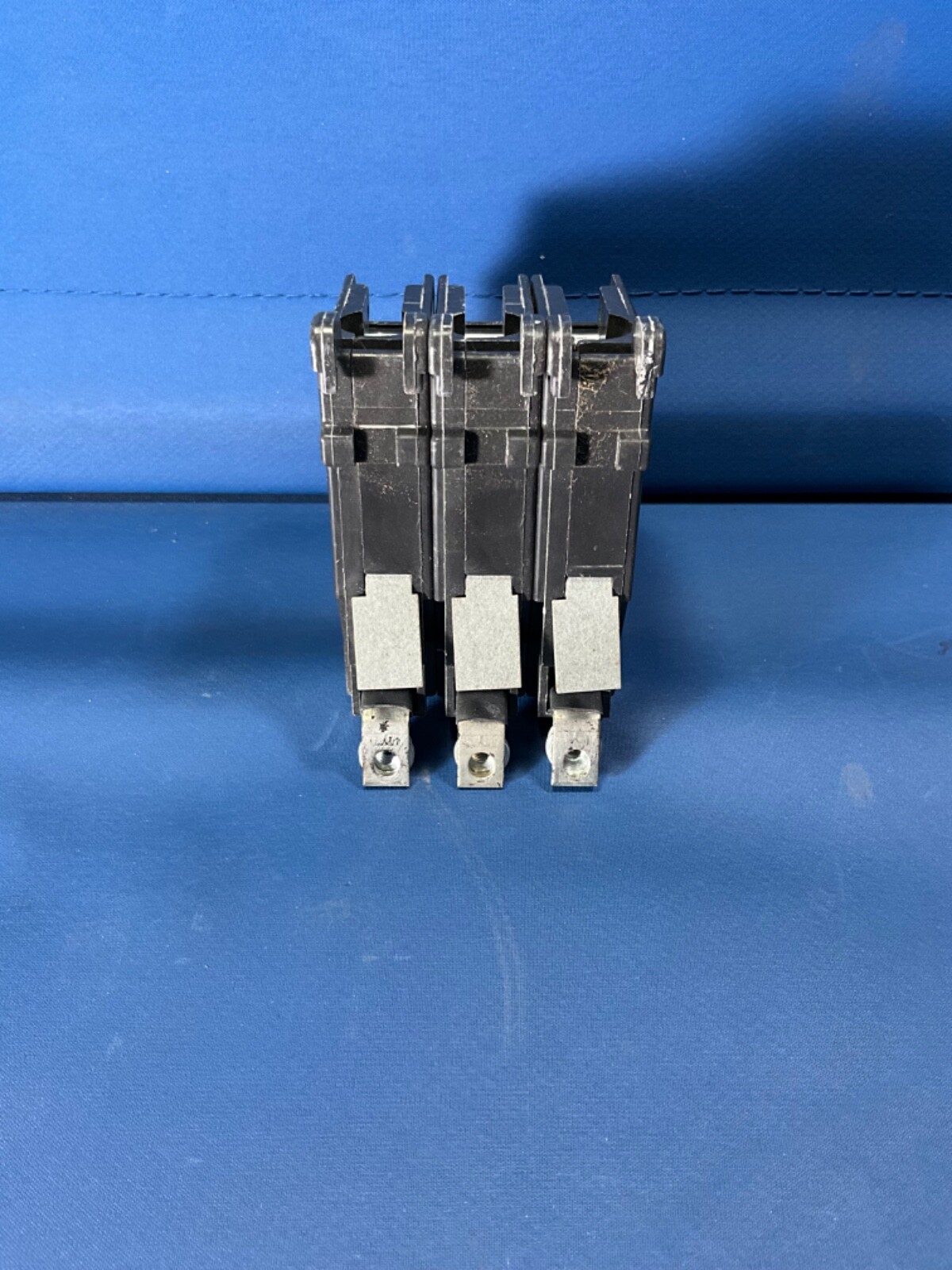 CUTLER HAMMER CHB360 3P 60A 240V BOLT ON CIRCUIT BREAKER