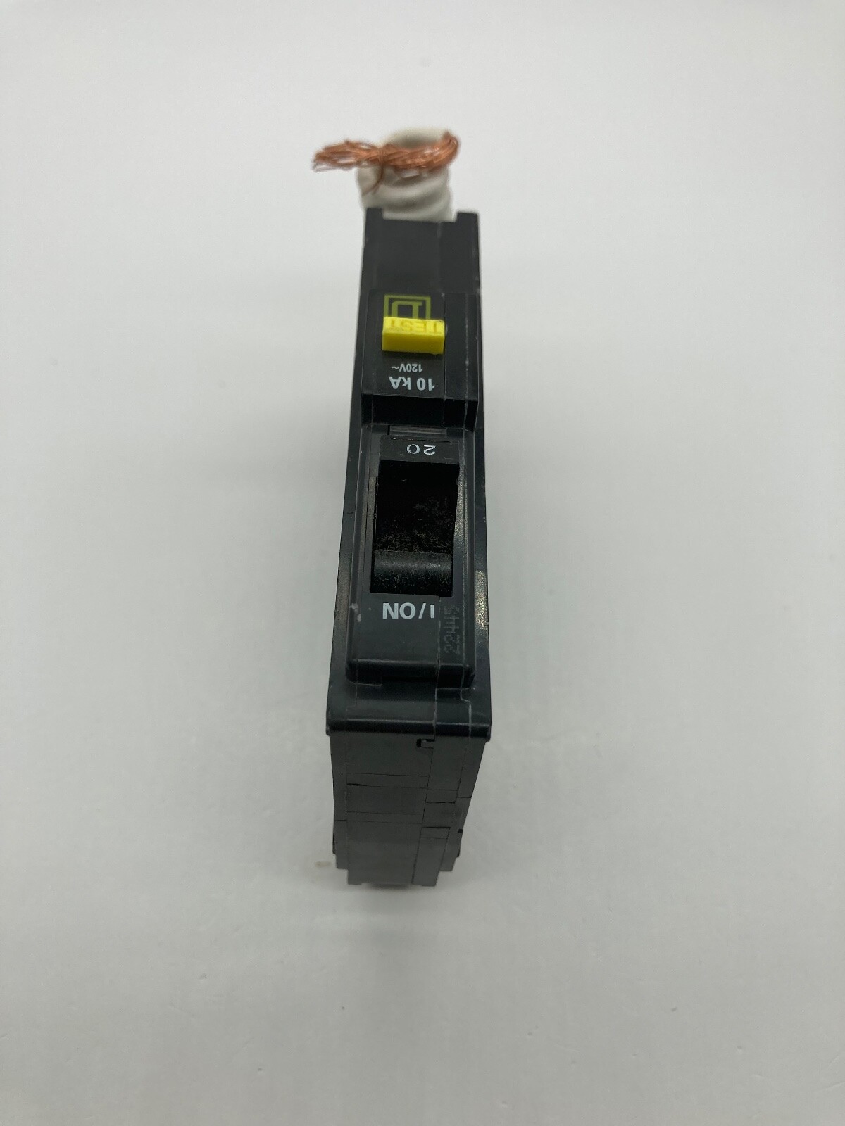 Square D QO120GFI 1 Pole 20 Amp 120VAC Plug On Ground Fault GFCI Circuit Breaker
