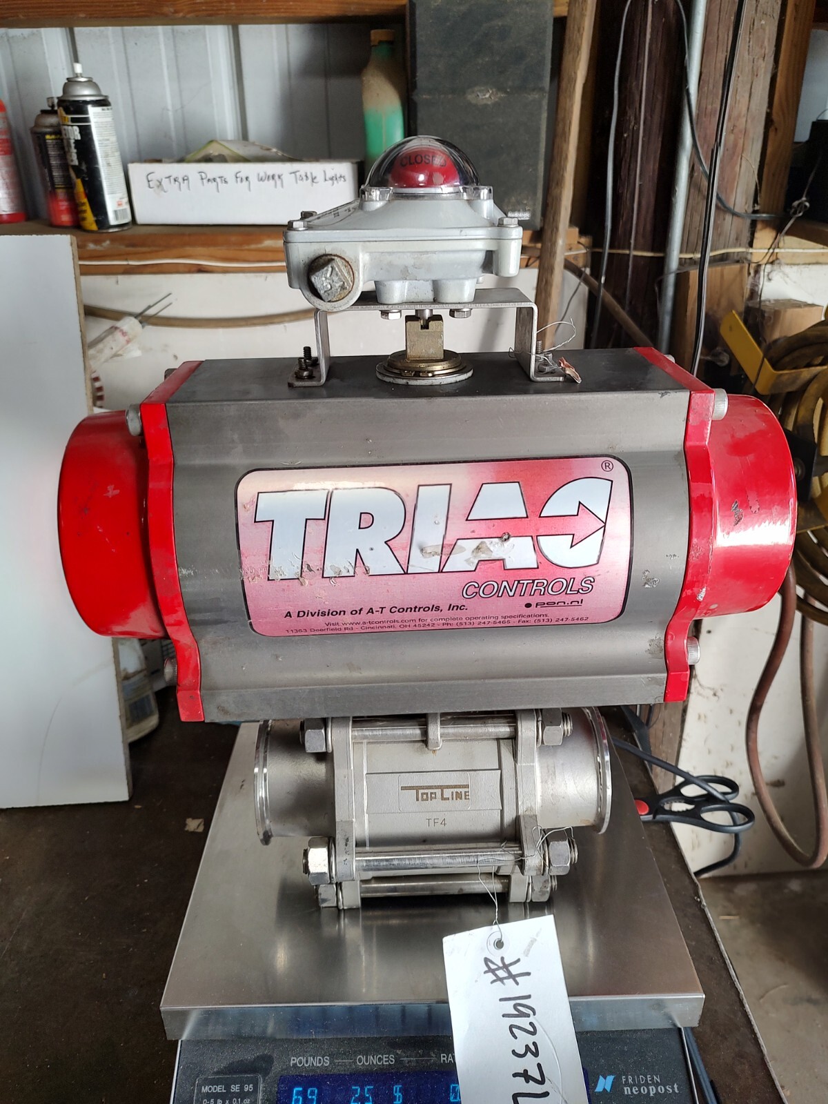 Triac Controls 2R500SR Actuator w/ APL-210N Limit Switch Boxs