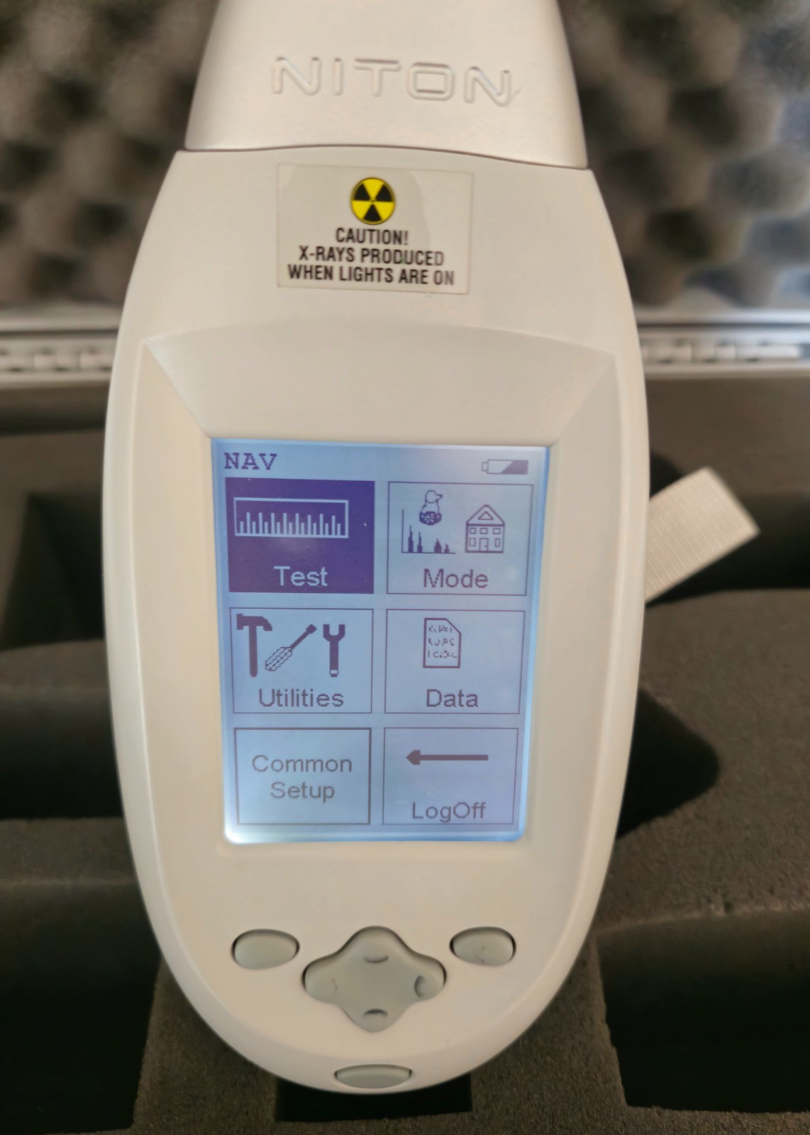 Thermo Scientific Niton XLp 300A XRF Analyzer Cd-109 Powers On w/ Case
