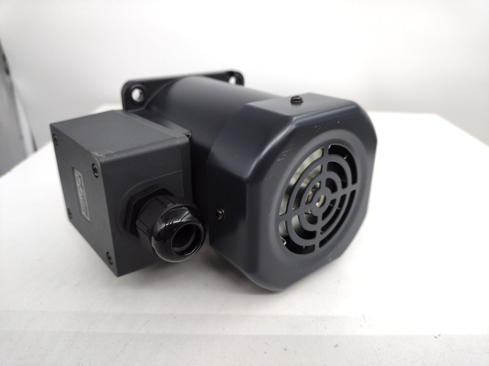 *** Oriental Motor 5IK60GE-AW2TU Induction Motor 60W 110/115VAC 1450RPM 4P