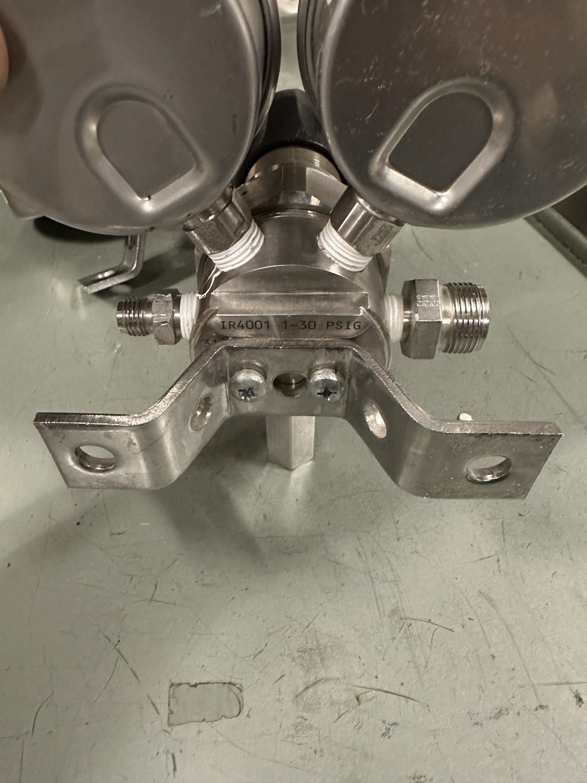 Parker Hannifin Veriflo IR4000 Series Pressure Regulator.