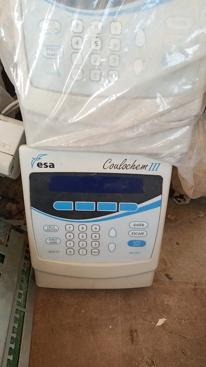 ESA COULOCHEM III ELECTROCHEMICAL DETECTOR