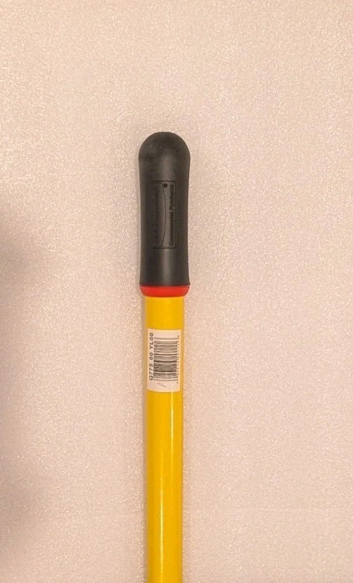 New! Rubbermaid 6′ -18′ extension pole Q775 Hygen yellow handle, QuickConnect