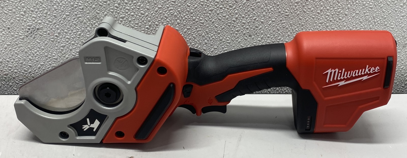Milwaukee M12 Cordless PVC Pipe Shear Tool-Only 2470-20