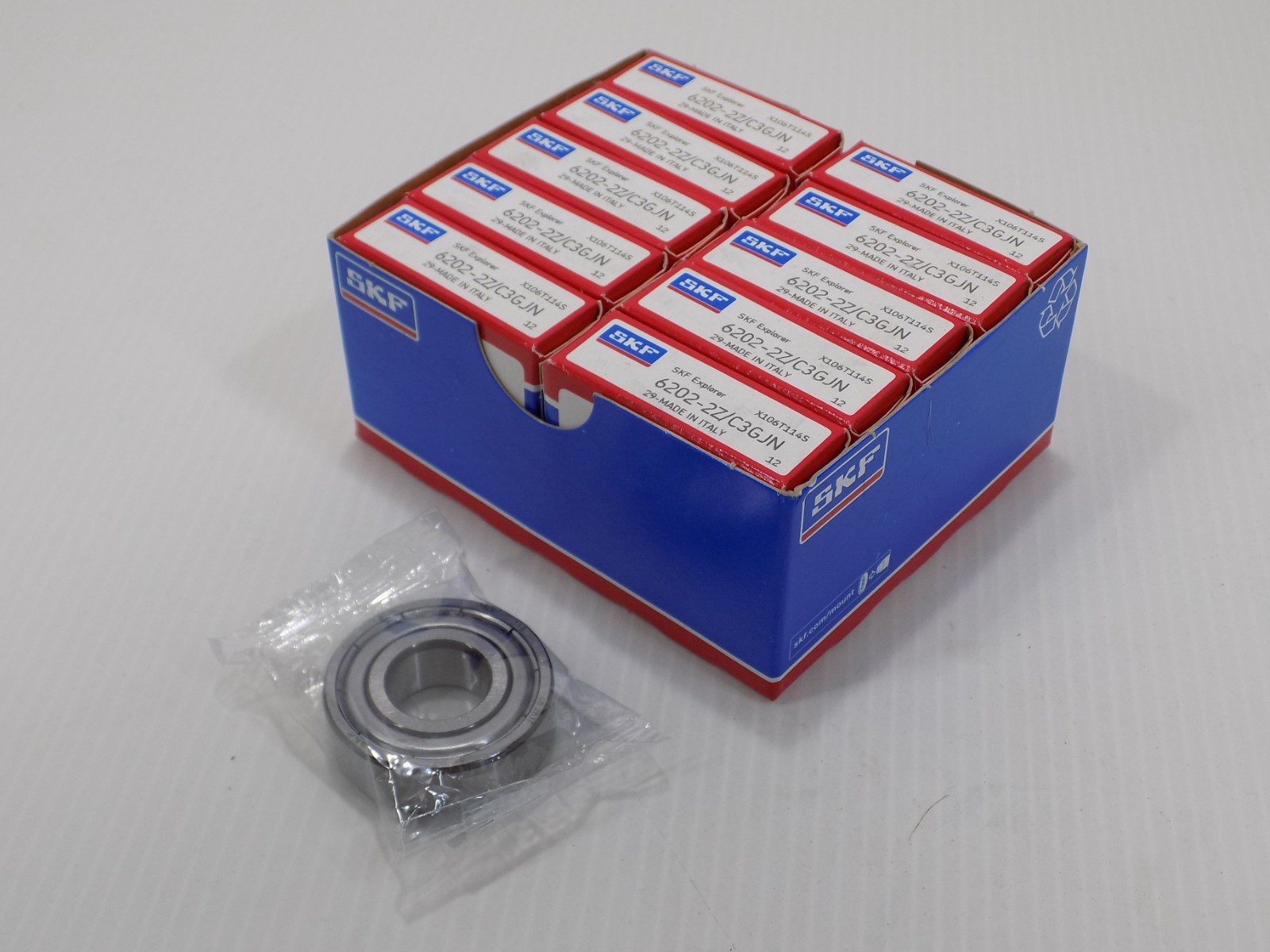 NEW 10 PACK SKF 6202-2Z Deep Groove Ball Bearing Metal Shielded 15x35x11 mm
