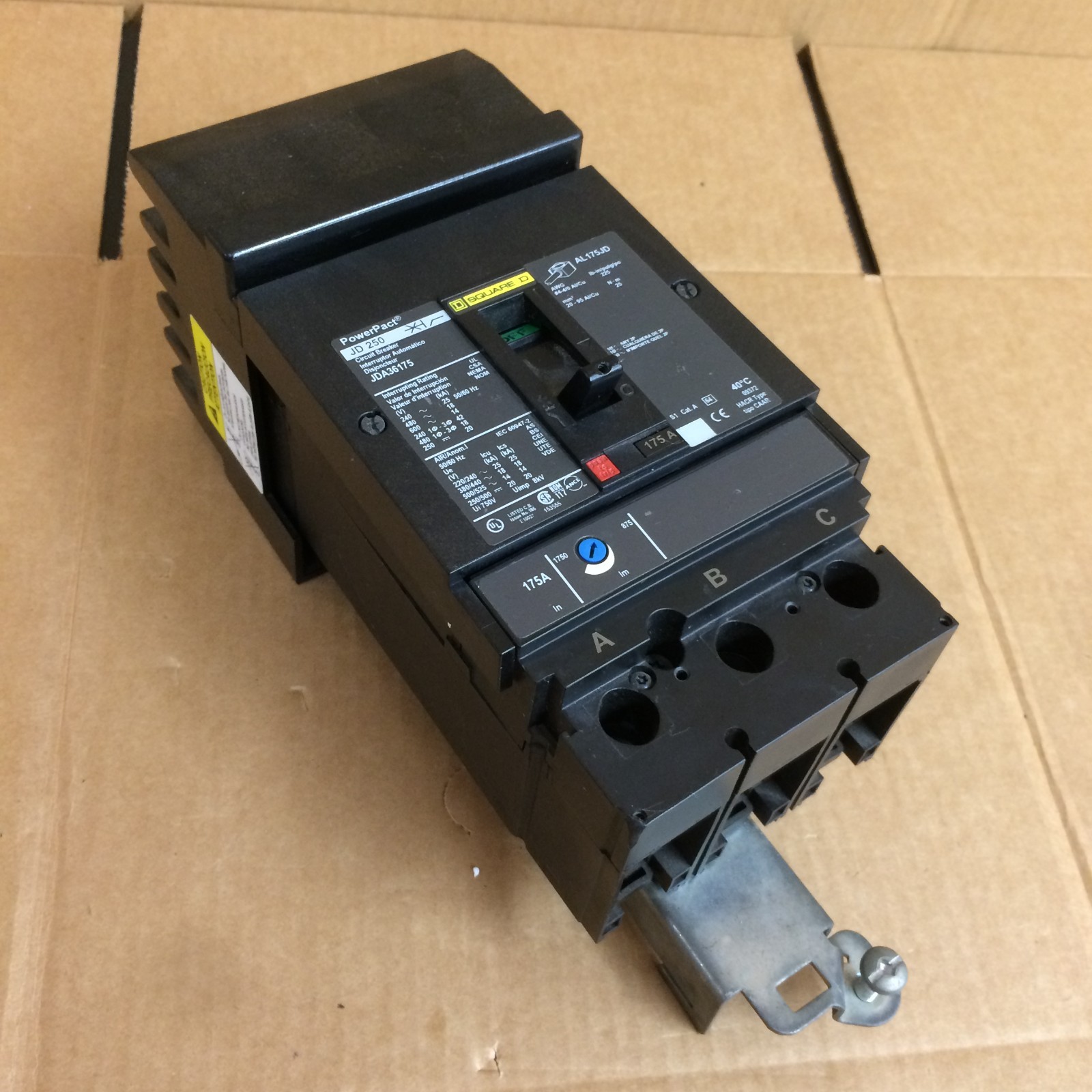 SQUARE D JDA36175 175A 3-PHASE 3-POLE 600V I-LINE POWERPACT J CIRCUIT BREAKER