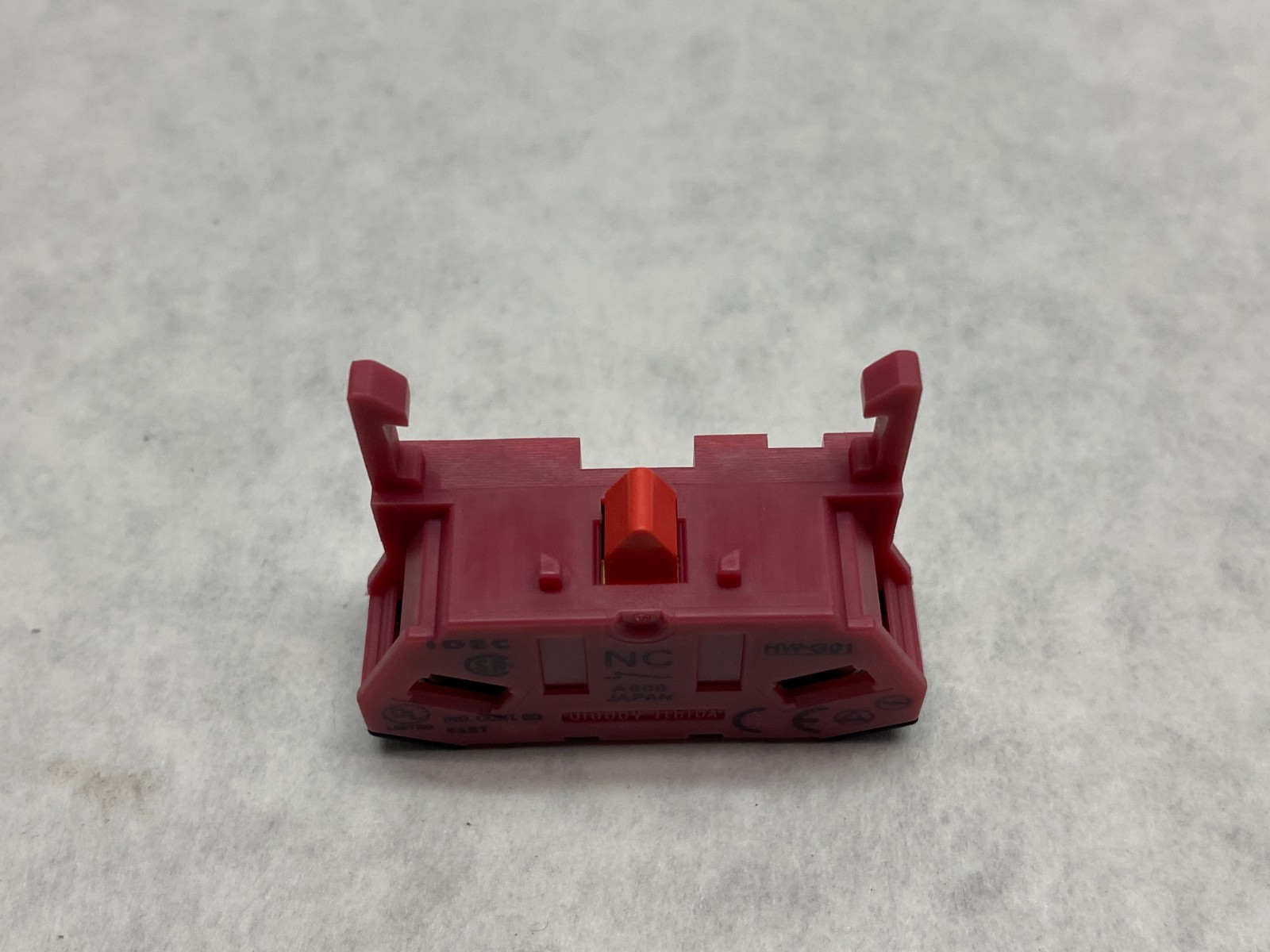 IDEC HW-G01 Heavy Duty Contact Block, 22mm, Red, Finger Safe