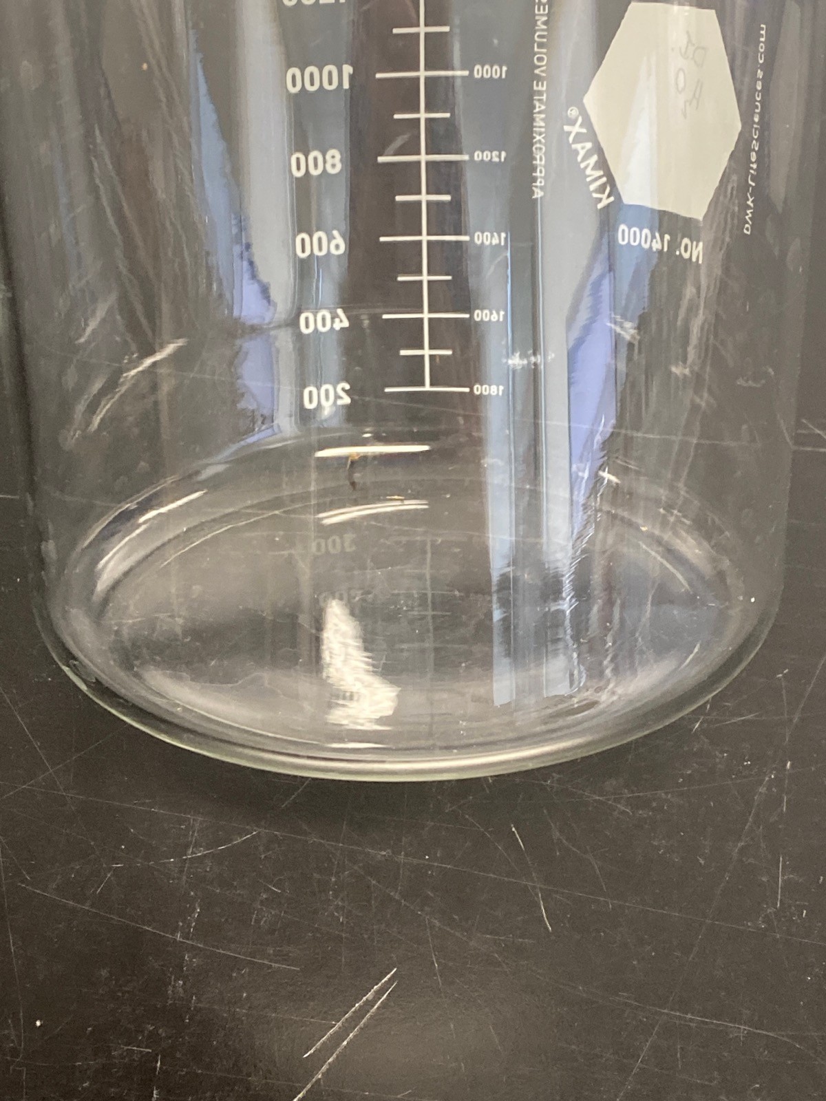 KIMAX Glass 2000mL 2L Low Form Dual Graduated Griffin Beaker Pour Spout 14000