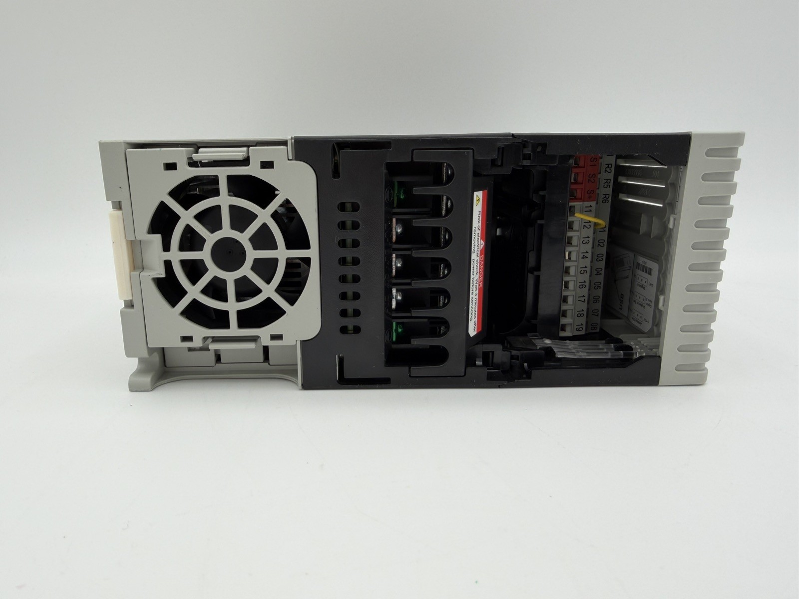 Allen Bradley 25B-D23N104 Power Flex 525 1HP .75KW AC Drive 3-phase 380-480V AC