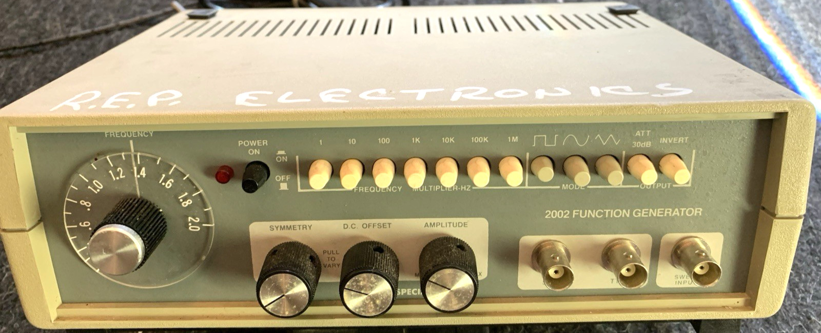 Global Specialties 2001 Function Generator $87 + FREE SHIPPING