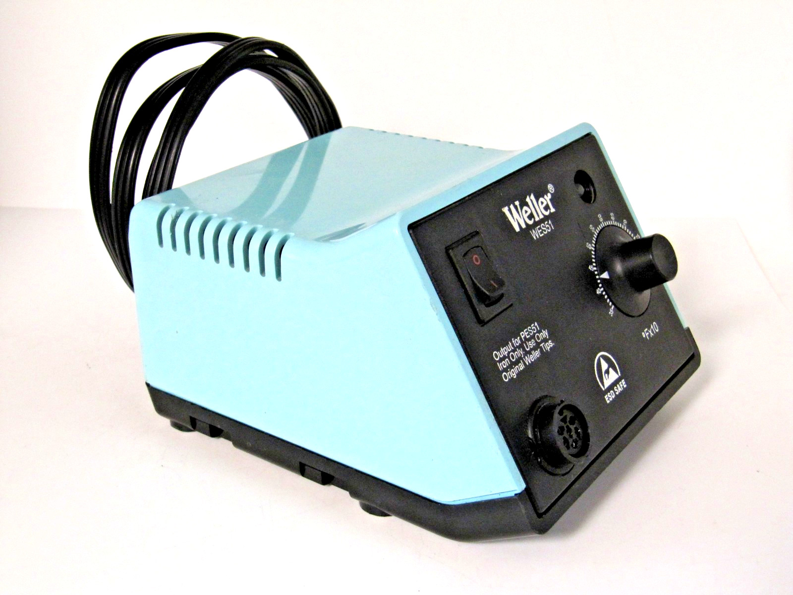 Weller Wes51 Soldering Iron Station with Tip For Repair Or Parts