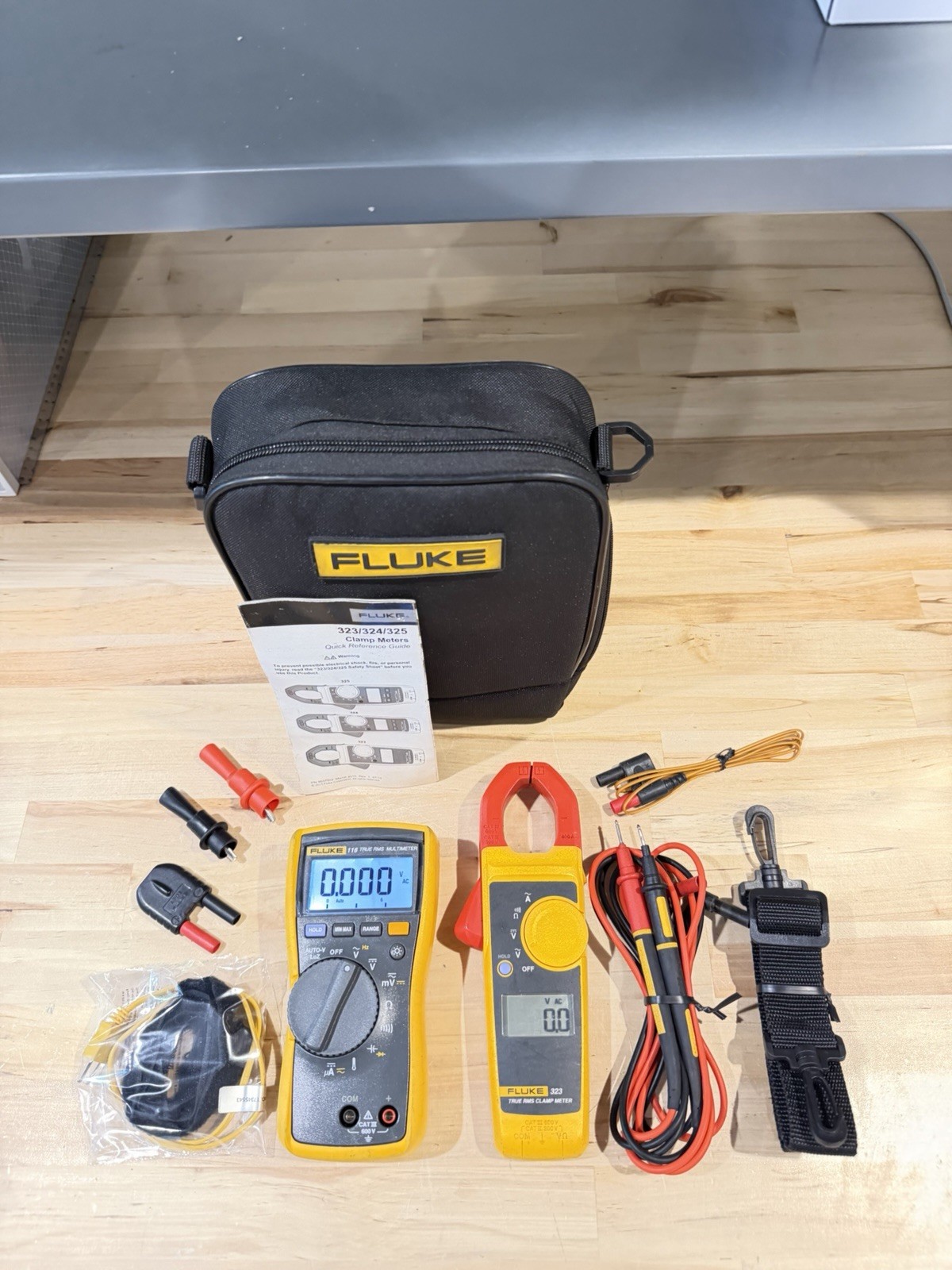 FLUKE 116/323 HVAC MULTIMETER COMBO KIT W/ ACCESSORIES (TESTED) SHIPS FAST