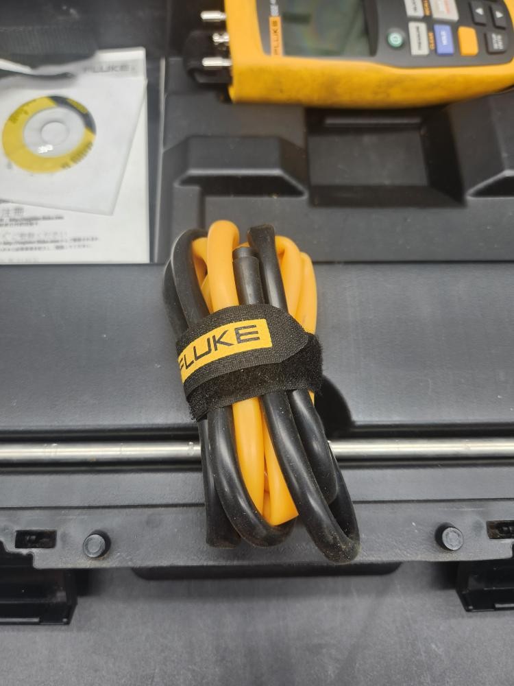 Fluke 922 Pressure Airflow Meter HVAC Micromanometer Kit CB0726MYS (99103-1)