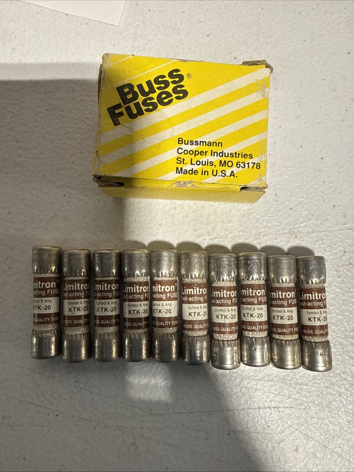 Box of 10 brand new Buss Fuses KTK-20 Made In USA New Old Stock