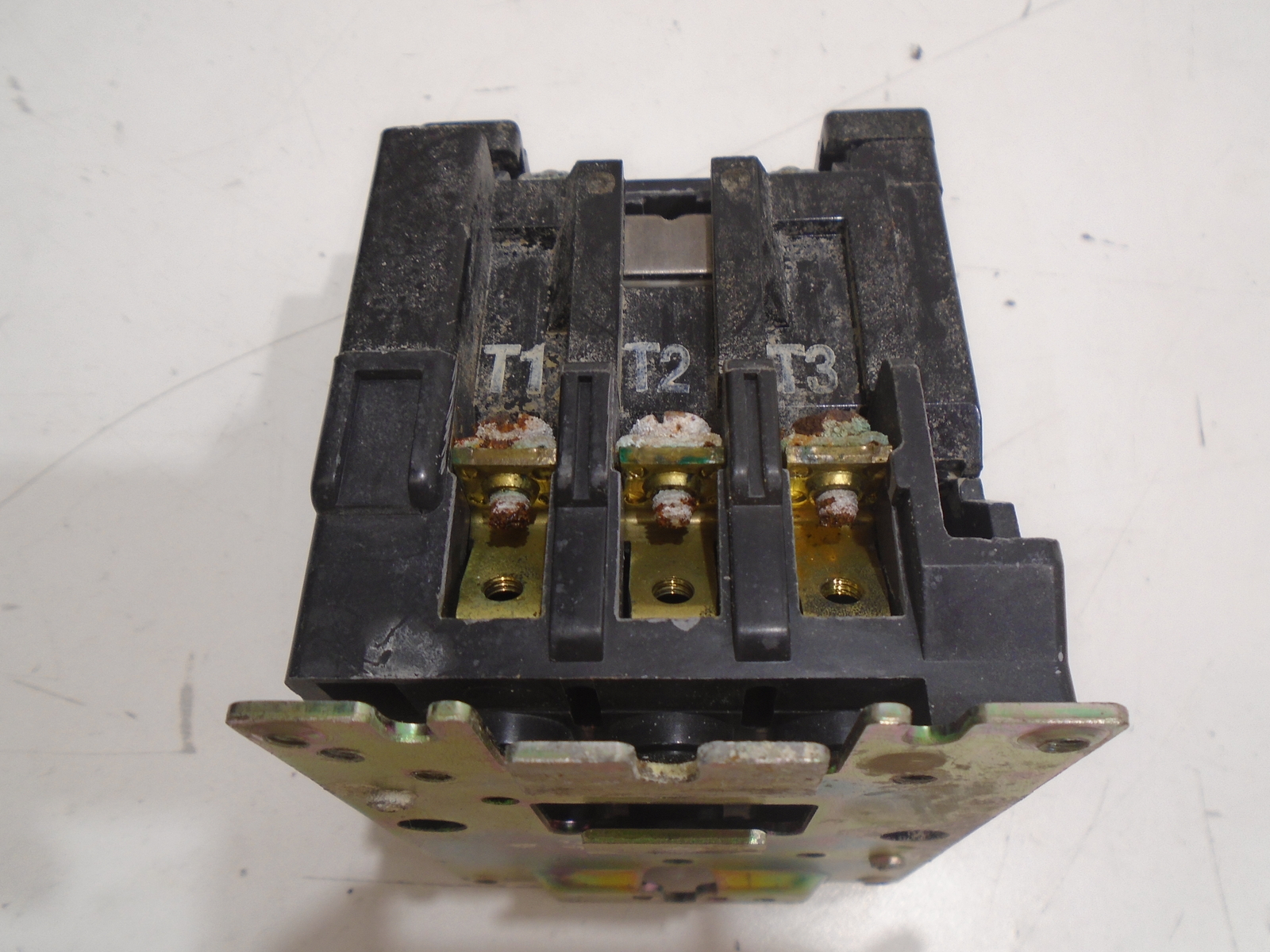 SQUARE D 8502SCO2S SERIES A CONTACTOR SIZE 1 600V 3-POLE