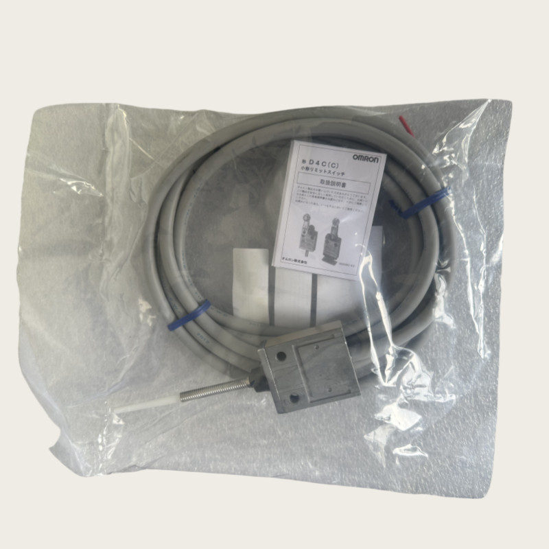 D4C-1650 Omron New Limit Switch 2PCS: US Inventory, Fast Dispatch