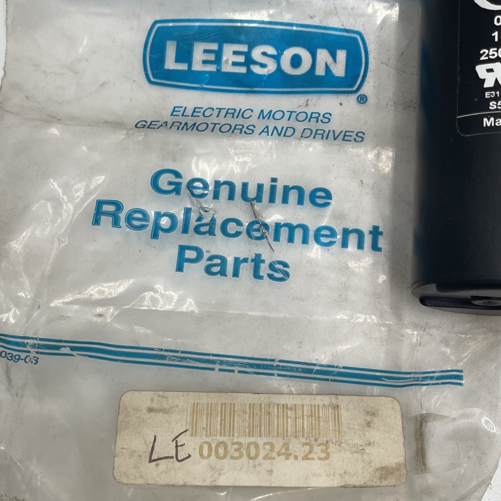 Leeson 003024.23 Motor Start Capacitor 180-220 µF 250VAC 50/60 Hz