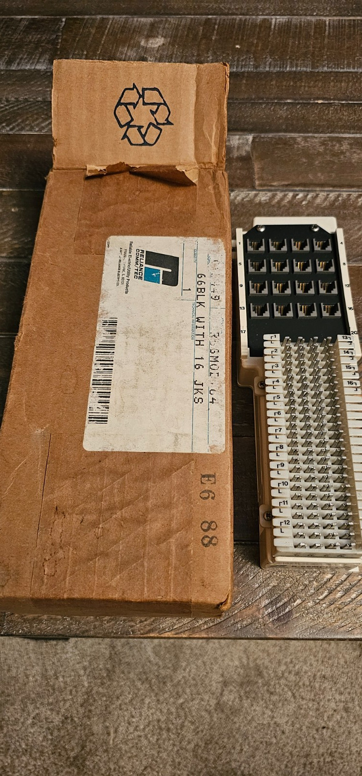 Reliance Comm Tec connecting block R-66Mod-164 – NOS