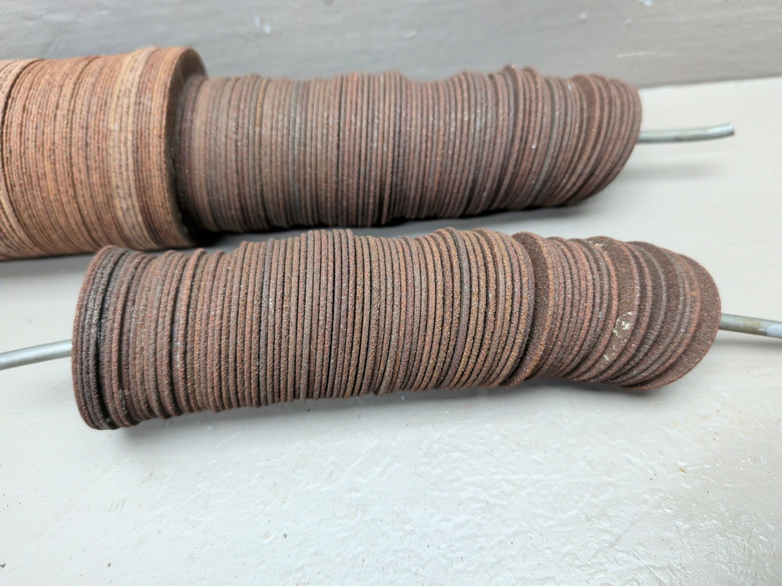 NOS NORTON ABRASIVE CUT-OFF WHEELS, 2″, 1-1/2″, 1-1/4″ Dia, 1/4″ ARBOR 250PCS