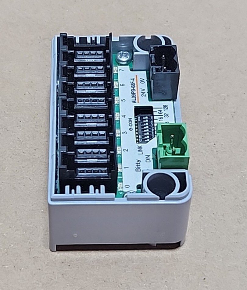 *BRAND NEW* Anywire AL09PB-08F-4 I/O Terminal Module 24V Class 2 + Warranty!