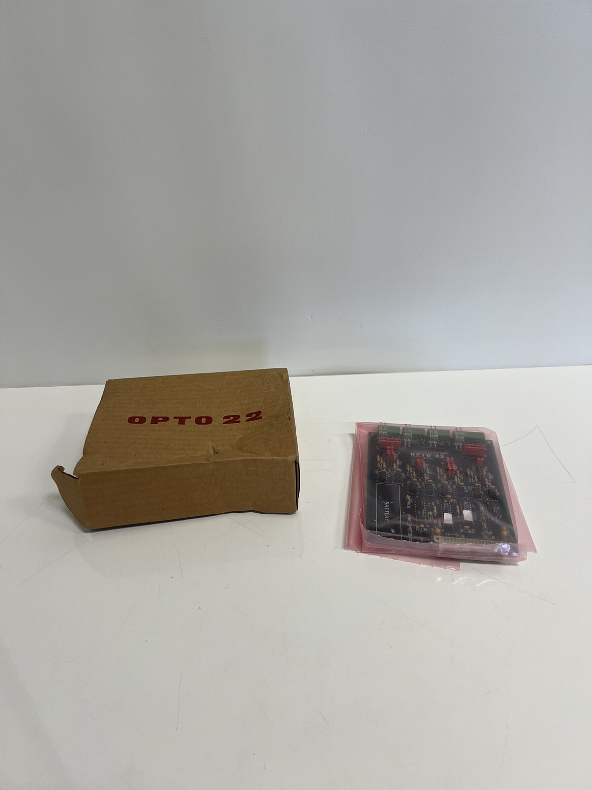 USED OPTO 22 CONTROL CPU BOARD LC2