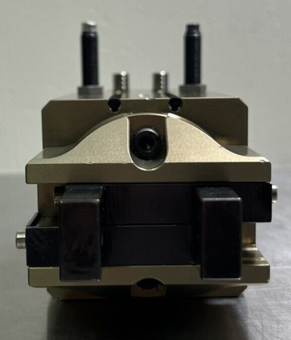 Schunk Pneumatic · Gripper Swivel Module, GSM-P-64-AS-S-90 P# 304761