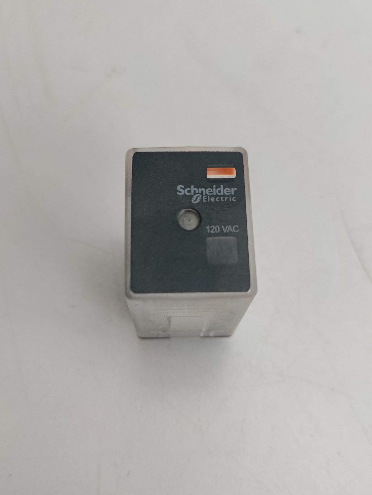 NEW LOT OF 35 Schneider Electric 782XBXC-120A General Purpose Relay