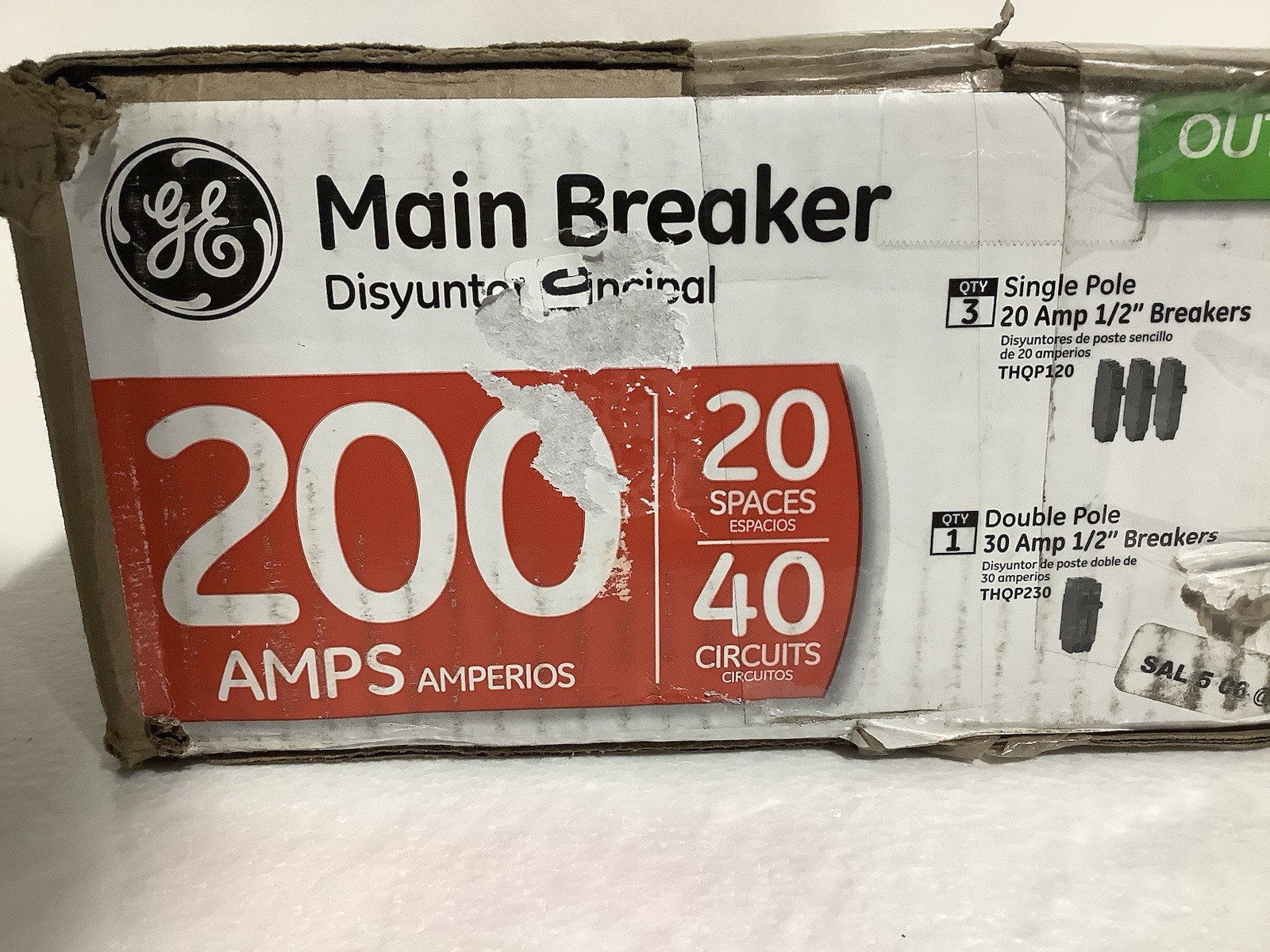 GE Main Breaker TM2020C80K 200 Amp 20 Space Indoor Load Center w/ Breaker Kit