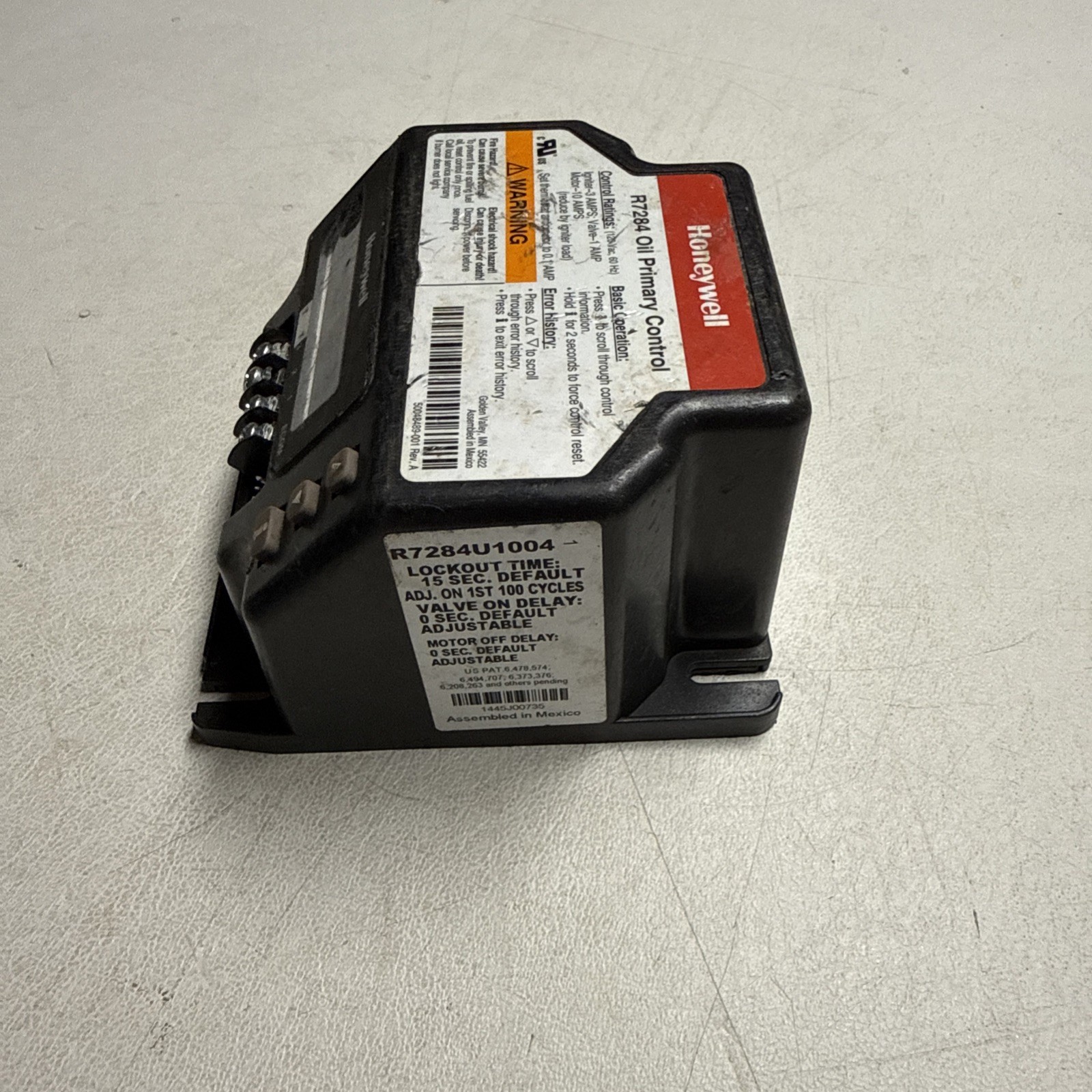 Honeywell R7284 Oil Primary Control System R7284B1024
